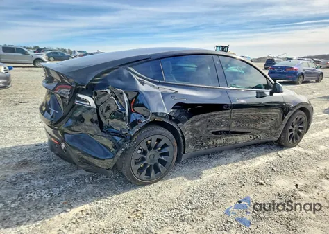 2021 Tesla Model Y z USA, uszkodzony, nr VIN 5YJYGDEE8MF075112